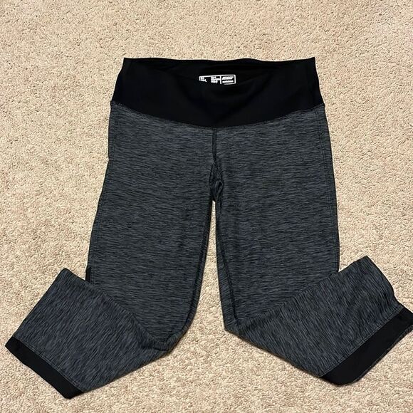 New Balance Size Small Capri leggings - Picture 1 of 5